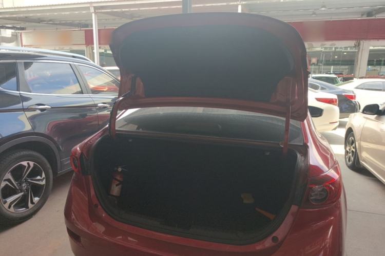 Used Mazda 3 Axela 2014 Sedan 2.0L Automatic Sport Model Trunk