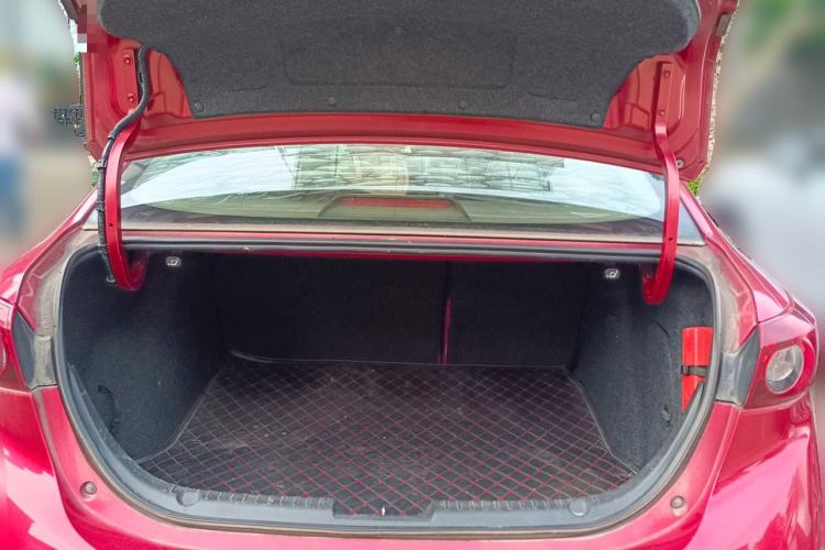 Used Mazda 3 Axela 2014 Sedan 1.5L Automatic Luxury Model Trunk