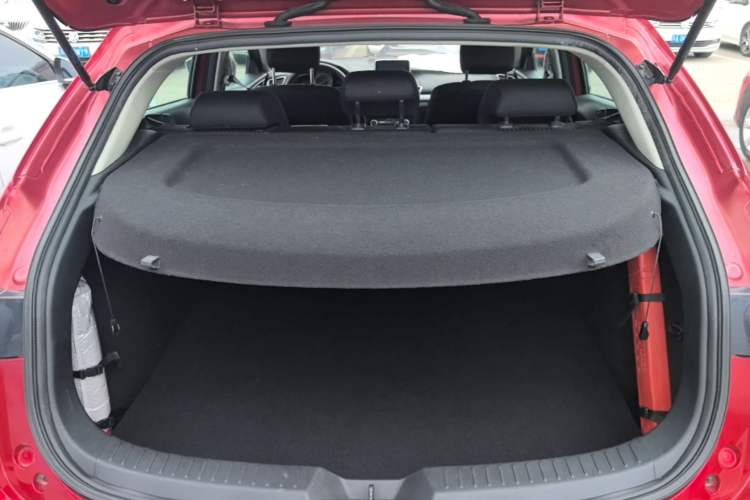 Used Mazda 3 Axela 2014 Hatchback 1.5L Automatic Luxury Model Trunk