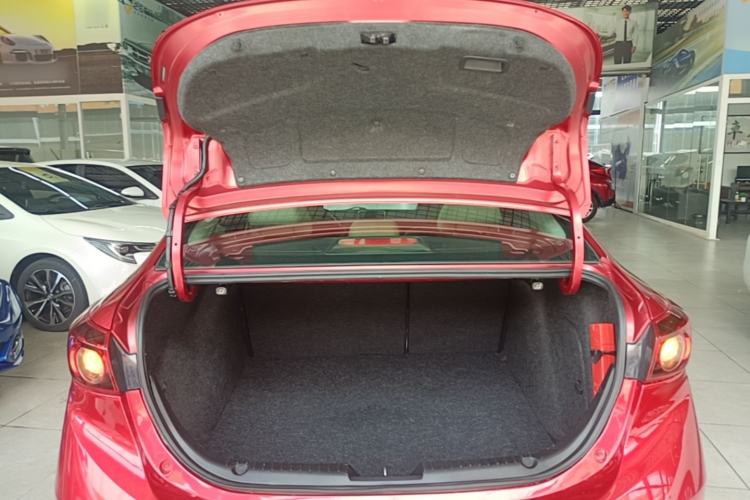 Used Mazda 3 Axela 2014 Sedan 2.0L Automatic Sport Model Trunk