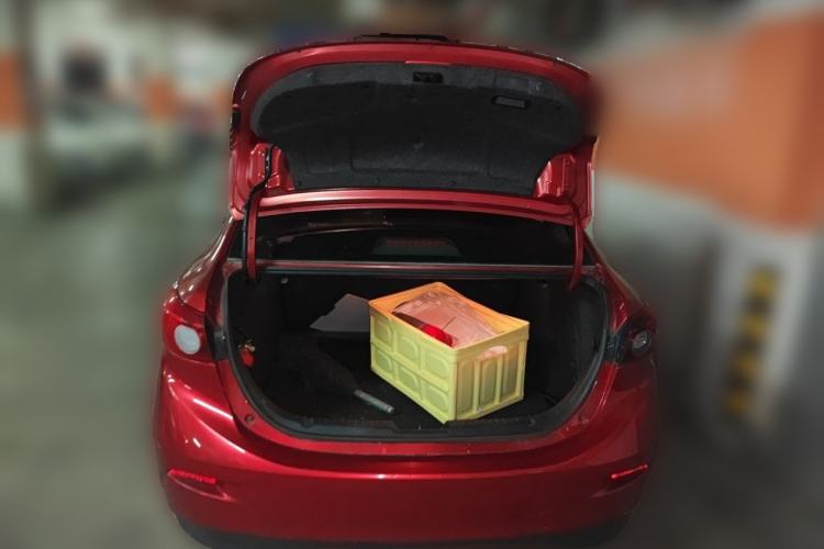 Used Mazda 3 Axela 2014 Sedan 1.5L Automatic Comfort Model Trunk