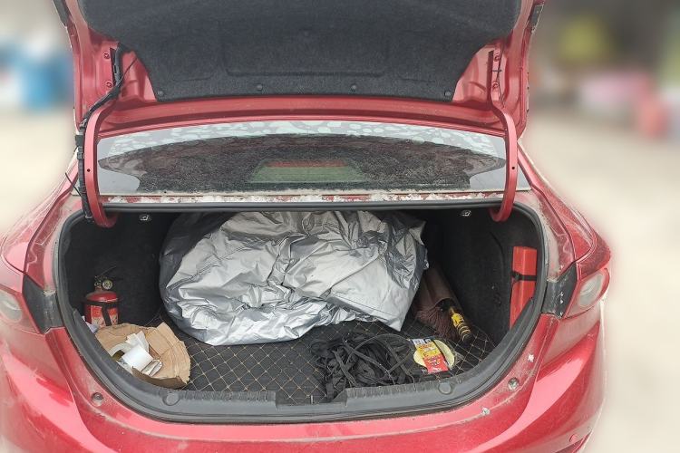 Used Mazda 3 Axela 2014 Sedan 1.5L Manual Comfort Model Trunk