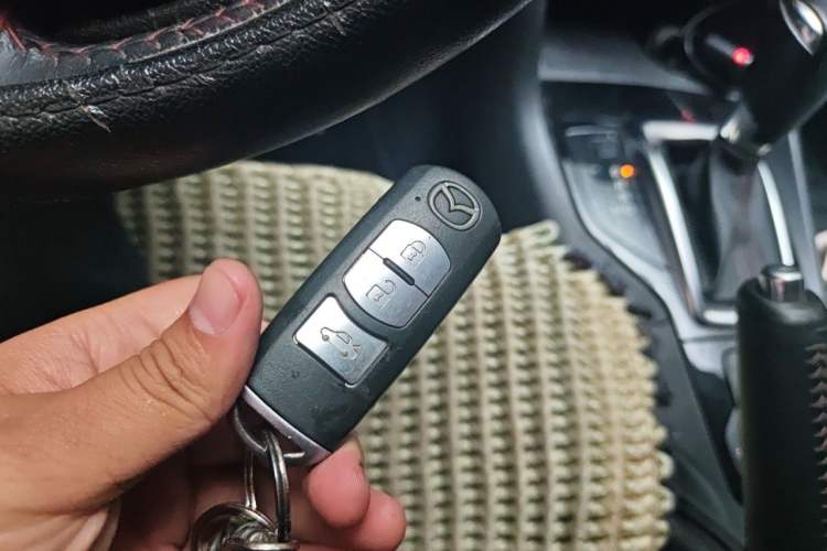 Used Mazda 3 Axela 2014 Sedan 2.0L Automatic Sport Model Vehicle Key
