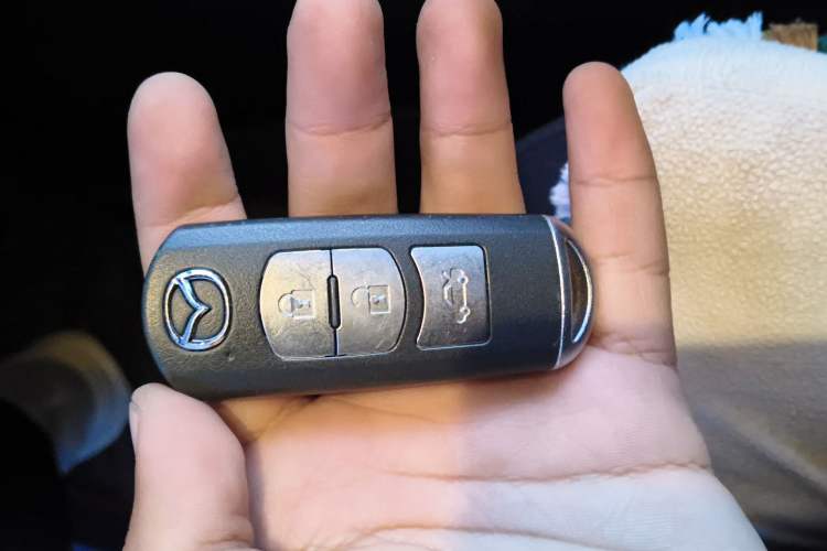 Used Mazda 3 Axela 2014 Sedan 1.5L Automatic Comfort Model Vehicle Key