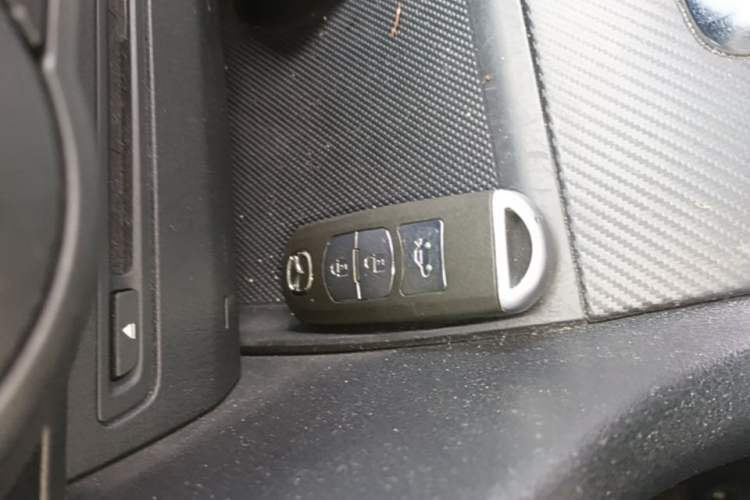 Used Mazda 3 Axela 2014 Sedan 1.5L Automatic Comfort Model Vehicle Key