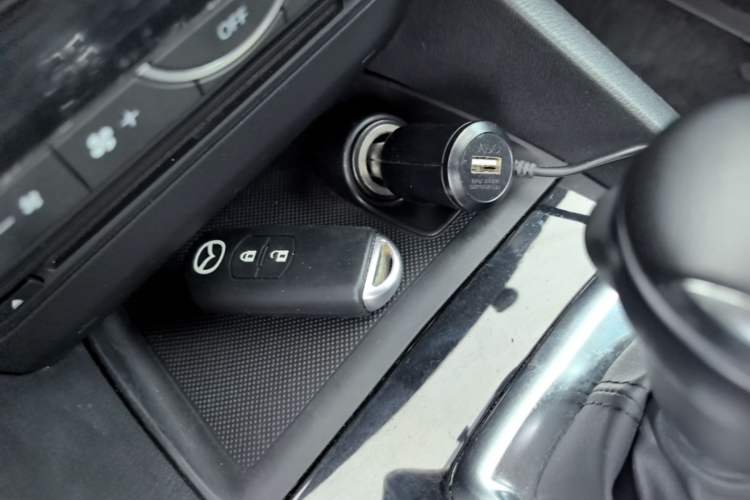 Used Mazda 3 Axela 2014 Hatchback 1.5L Automatic Luxury Model Vehicle Key