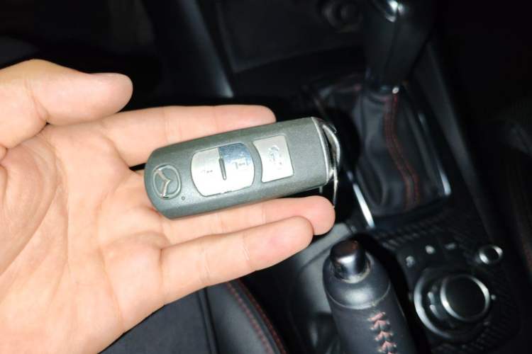 Used Mazda 3 Axela 2014 Sedan 2.0L Automatic Sport Model Vehicle Key