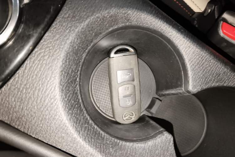 Used Mazda 3 Axela 2014 Sedan 2.0L Automatic Sport Model Vehicle Key