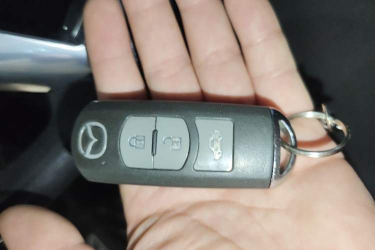 Used Mazda 3 Axela 2014 Sedan 1.5L Automatic Luxury Model Vehicle Key