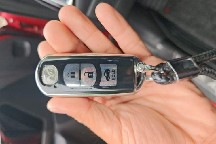 Used Mazda 3 Axela 2014 Hatchback 2.0L Automatic Sport Model Vehicle Key