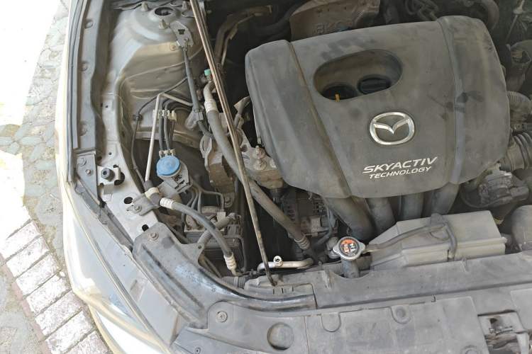 Used Mazda 3 Axela 2014 Sedan 1.5L Automatic Luxury Model Engine Bay Right