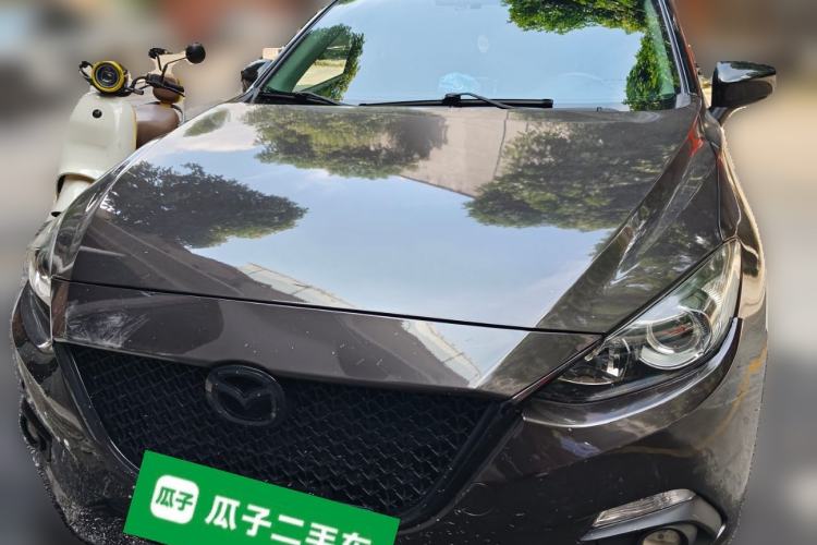 Used Mazda 3 Axela 2014 Hatchback 1.5L Automatic Luxury Model Front