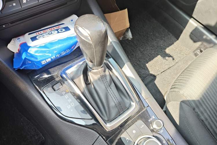 Used Mazda 3 Axela 2014 Sedan 1.5L Automatic Luxury Model Gear Lever
