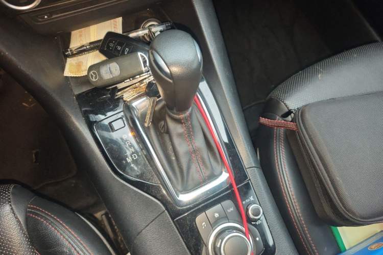 Used Mazda 3 Axela 2014 Hatchback 2.0L Automatic Sport Model Gear Lever