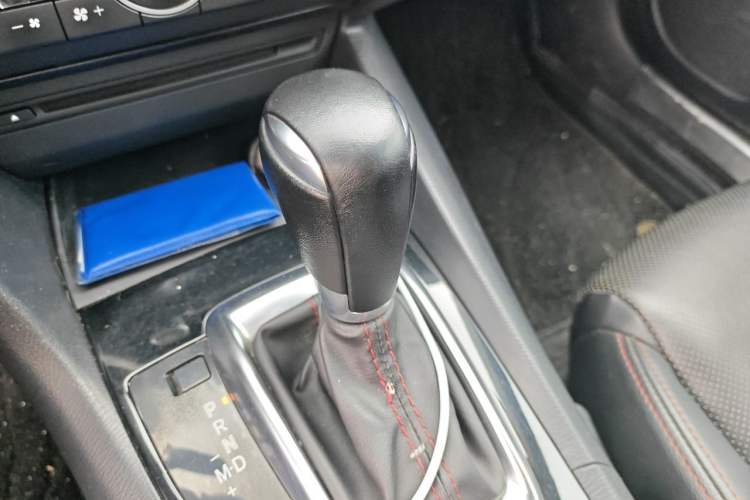 Used Mazda 3 Axela 2014 Hatchback 2.0L Automatic Flagship Model Gear Lever