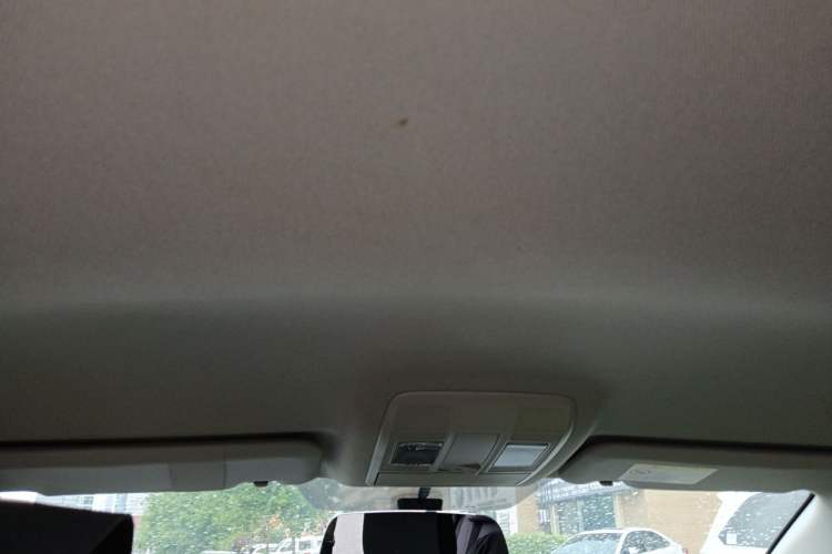 Used Mazda 3 Axela 2014 Sedan 1.5L Automatic Comfort Model Headliner