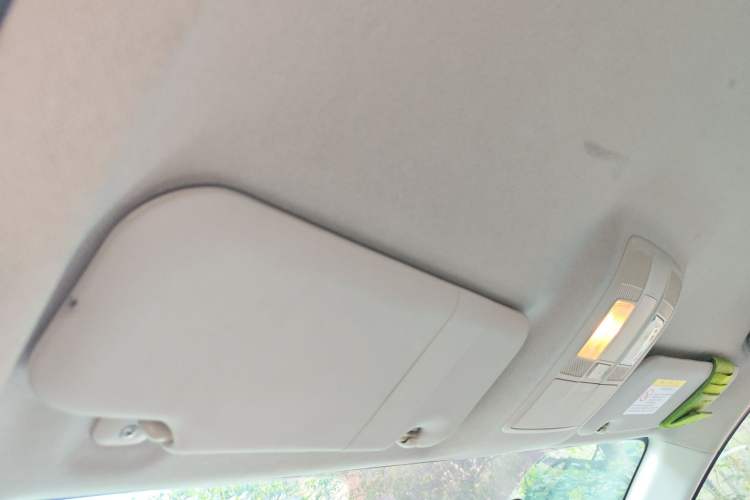 Used Mazda 3 Axela 2014 Sedan 1.5L Automatic Comfort Model Headliner