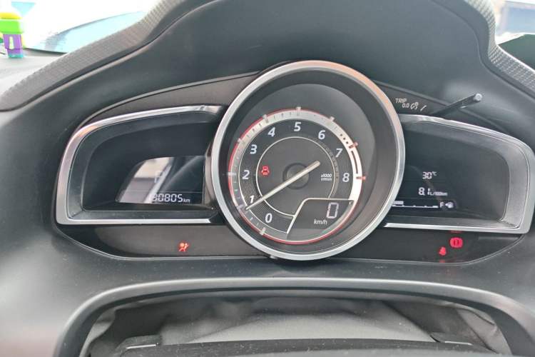 Used Mazda 3 Axela 2014 Hatchback 2.0L Automatic Flagship Model Instrument Cluster