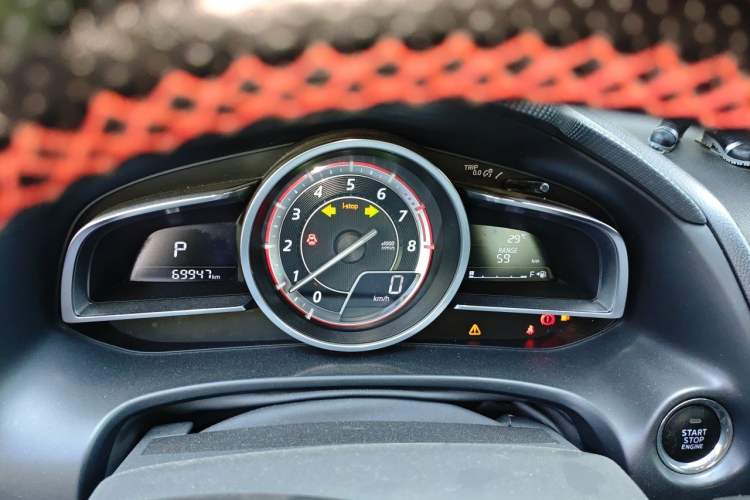 Used Mazda 3 Axela 2014 Sedan 2.0L Automatic Flagship Model Instrument Cluster