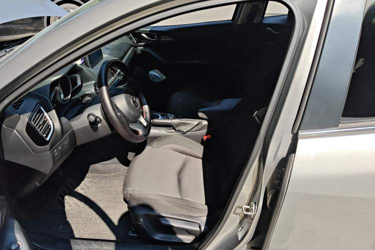 Used Mazda 3 Axela 2014 Sedan 1.5L Automatic Luxury Model Left Front Seat
