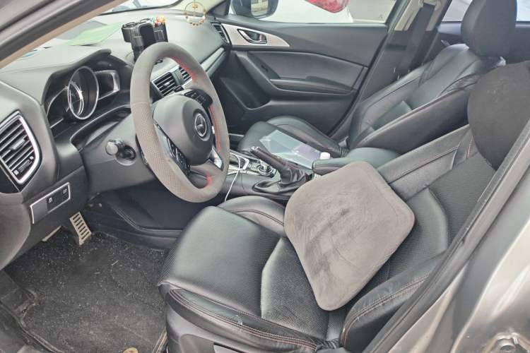 Used Mazda 3 Axela 2014 Hatchback 2.0L Automatic Flagship Model Left Front Seat