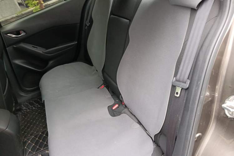 Used Mazda 3 Axela 2014 Sedan 1.5L Automatic Comfort Model Left Rear Seat