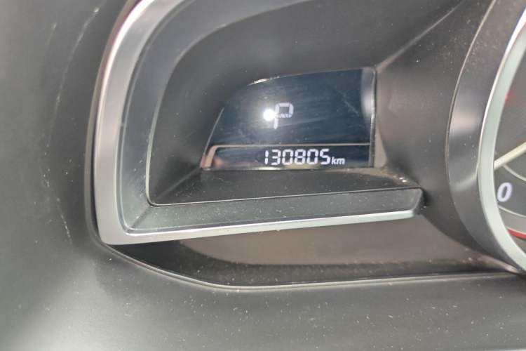 Used Mazda 3 Axela 2014 Hatchback 2.0L Automatic Flagship Model Odometer Close Up