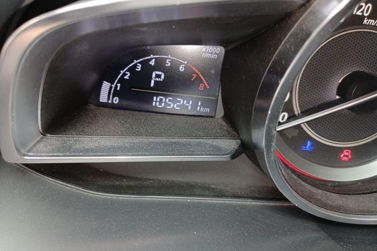 Used Mazda 3 Axela 2014 Sedan 1.5L Automatic Comfort Model Odometer Close Up