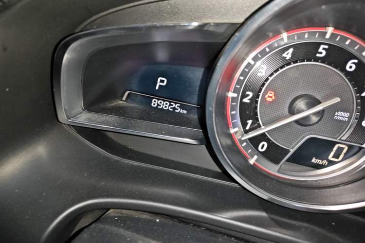 Used Mazda 3 Axela 2014 Sedan 2.0L Automatic Flagship Model Odometer Close Up