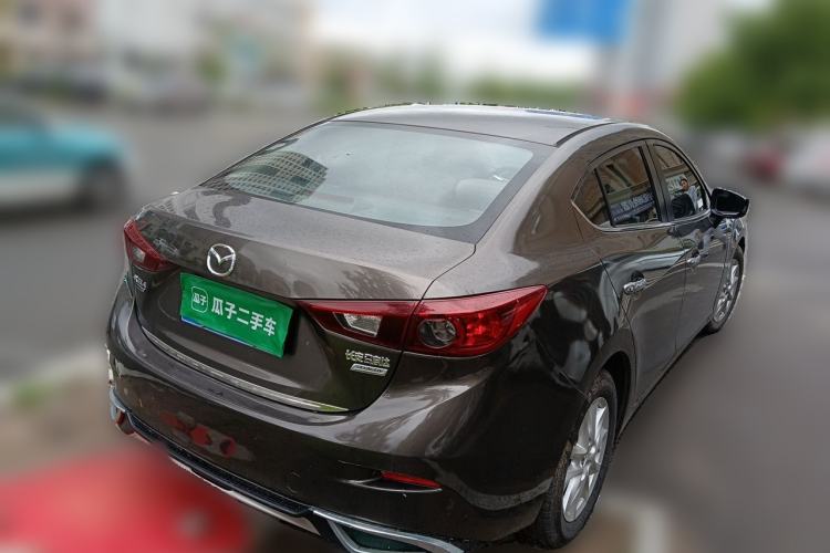 Used Mazda 3 Axela 2014 Sedan 1.5L Automatic Comfort Model Rear Right 45 Deg