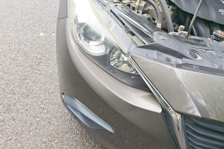 Used Mazda 3 Axela 2014 Sedan 1.5L Automatic Comfort Model Right Front Headlight