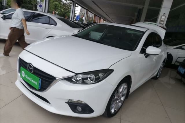 Used Mazda 3 Axela 2014 Sedan 2.0L Automatic Sport Model
