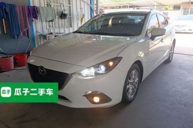Used Mazda 3 Axela 2014 Sedan 1.5L Automatic Luxury Model