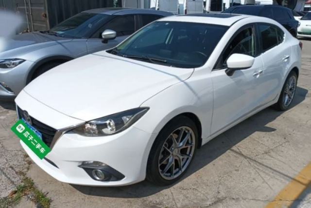 Used Mazda 3 Axela 2014 Sedan 2.0L Automatic Flagship Model