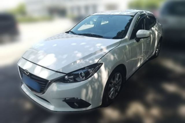 Used Mazda 3 Axela 2014 Hatchback 1.5L Automatic Luxury Model