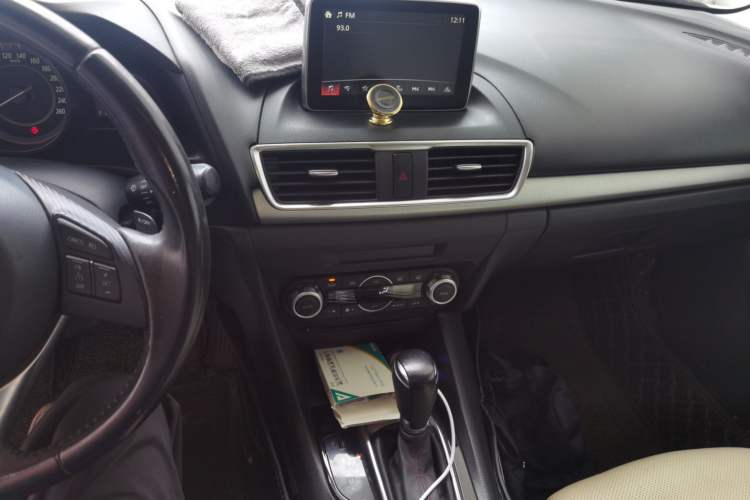 Used Mazda 3 Axela 2014 Sedan 2.0L Automatic Sport Model Audio And AC Panel