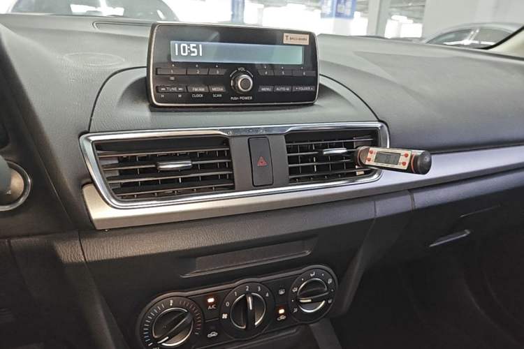 Used Mazda 3 Axela 2014 Sedan 1.5L Automatic Comfort Model Audio And AC Panel