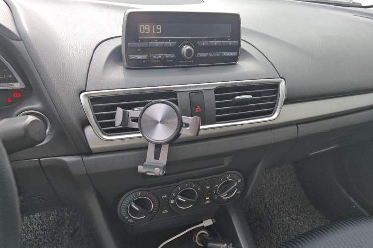 Used Mazda 3 Axela 2014 Sedan 1.5L Manual Comfort Model Audio And AC Panel