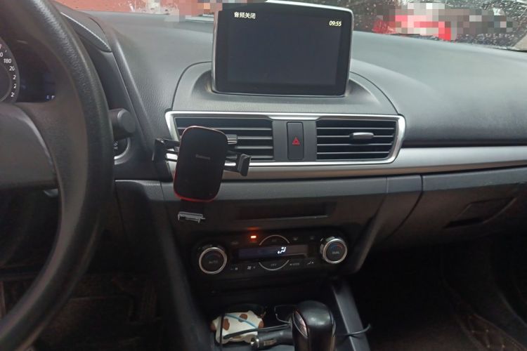 Used Mazda 3 Axela 2014 Hatchback 1.5L Automatic Luxury Model Audio And AC Panel