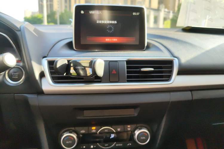 Used Mazda 3 Axela 2014 Hatchback 1.5L Automatic Luxury Model Audio And AC Panel