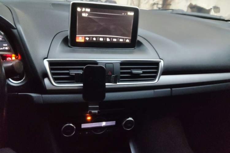 Used Mazda 3 Axela 2014 Sedan 1.5L Automatic Luxury Model Audio And AC Panel