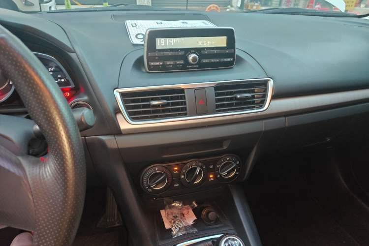 Used Mazda 3 Axela 2014 Hatchback 1.5L Manual Comfort Model Audio And AC Panel