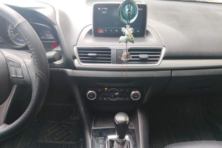 Used Mazda 3 Axela 2014 Sedan 2.0L Automatic Sport Model Audio And AC Panel