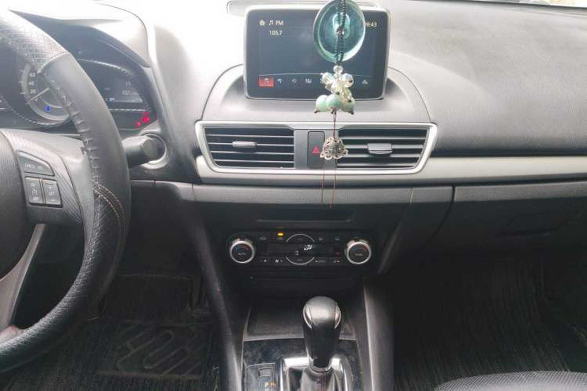 Used Mazda 3 Axela 2014 Sedan 2.0L Automatic Sport Model Audio And AC Panel