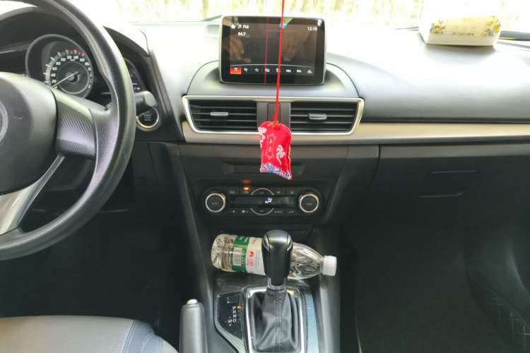 Used Mazda 3 Axela 2014 Sedan 1.5L Automatic Luxury Model Audio And AC Panel