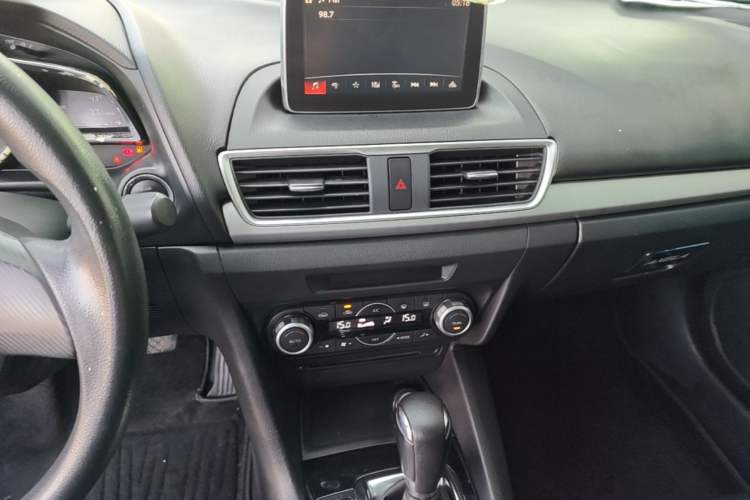Used Mazda 3 Axela 2014 Sedan 1.5L Automatic Luxury Model Audio And AC Panel