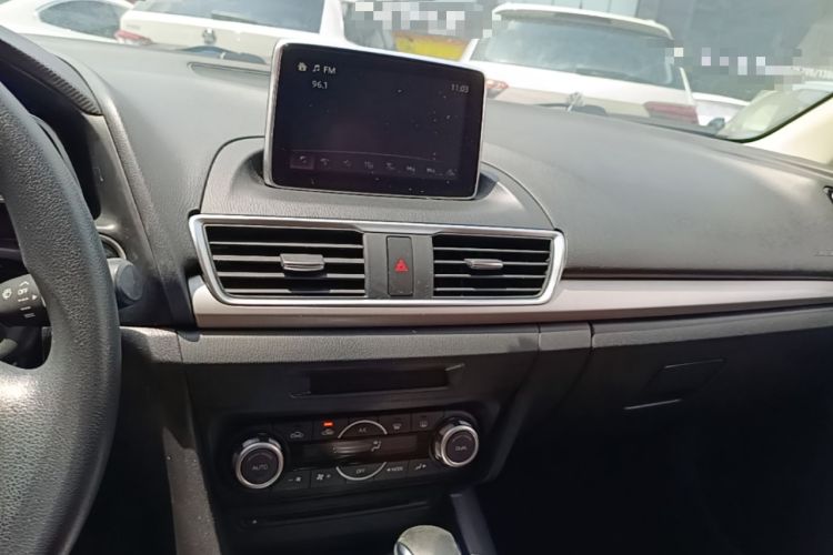 Used Mazda 3 Axela 2014 Hatchback 1.5L Automatic Luxury Model Audio And AC Panel