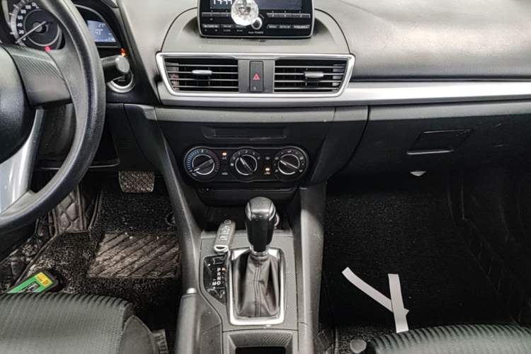 Used Mazda 3 Axela 2014 Sedan 1.5L Automatic Comfort Model Audio And AC Panel