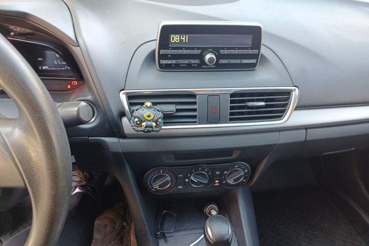 Used Mazda 3 Axela 2014 Sedan 1.5L Automatic Comfort Model Audio And AC Panel