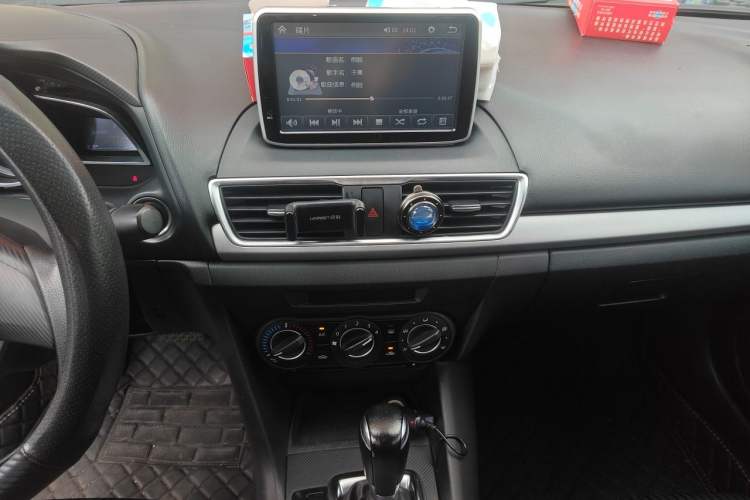 Used Mazda 3 Axela 2014 Sedan 1.5L Automatic Comfort Model Audio And AC Panel